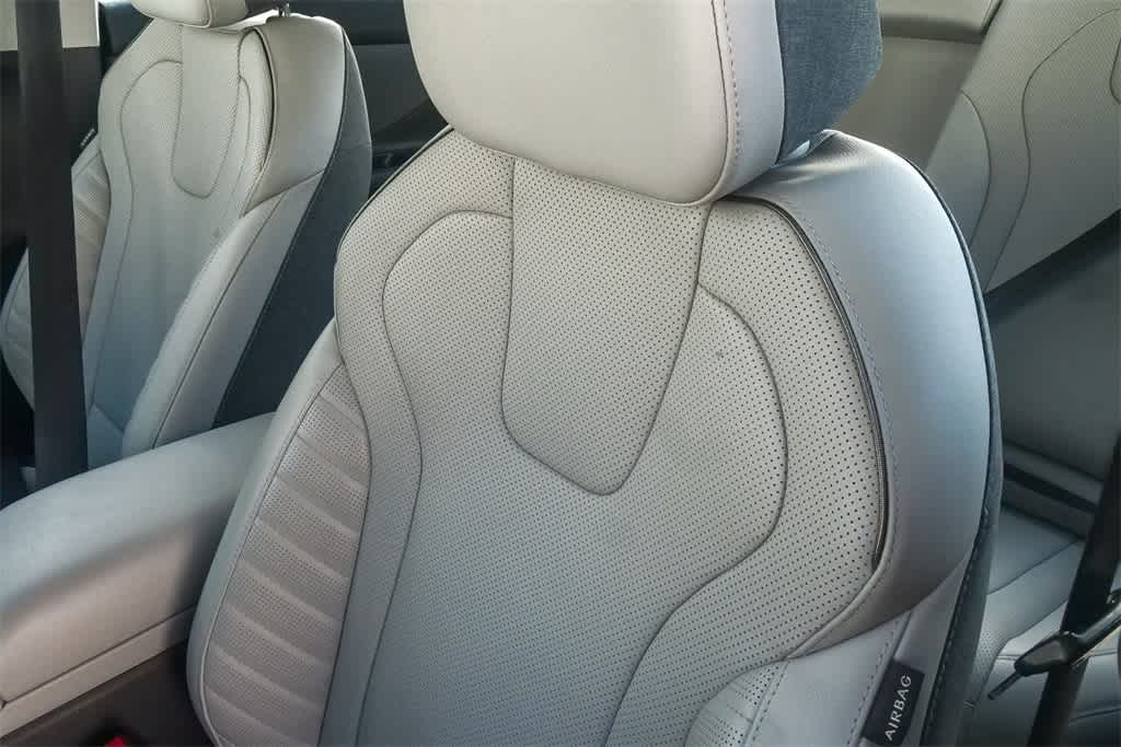 Thumbnail: 2023 Hyundai Elantra - 22