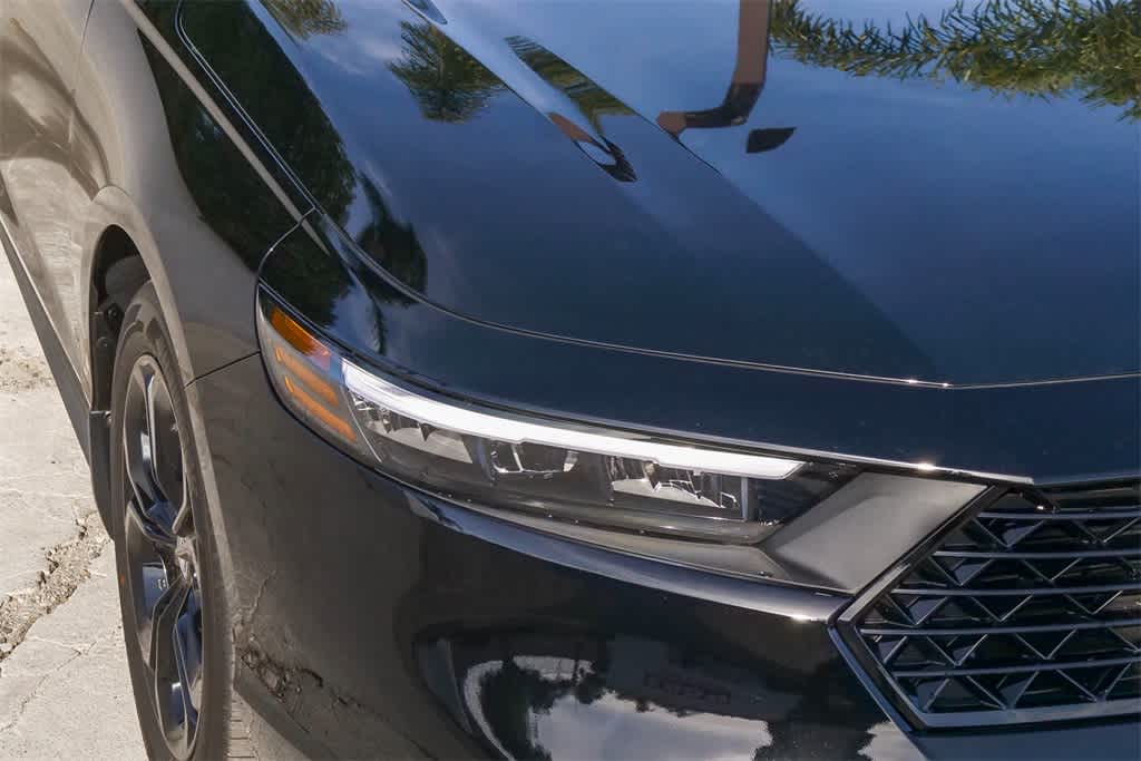 2025 Honda Accord SE photo 3