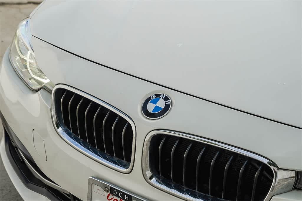 Thumbnail: 2018 BMW 3 Series - 9