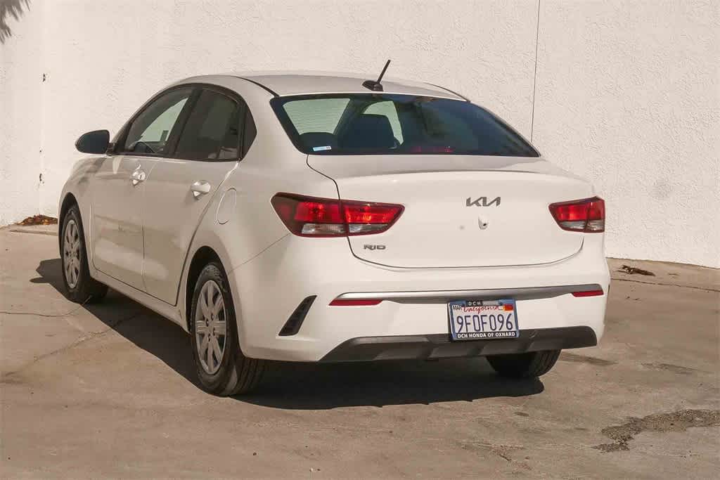 Thumbnail: 2023 Kia Rio - 9