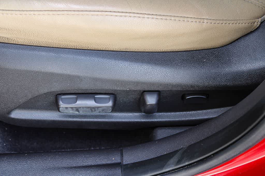 Thumbnail: 2013 Hyundai Sonata - 19