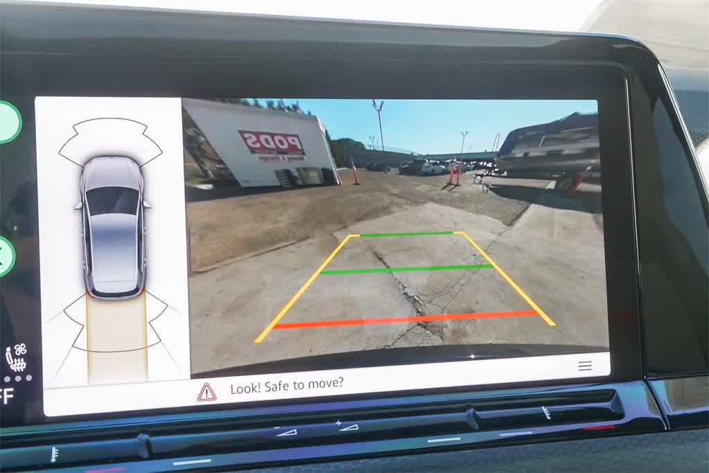 Thumbnail: 2024 Volkswagen Golf - 23