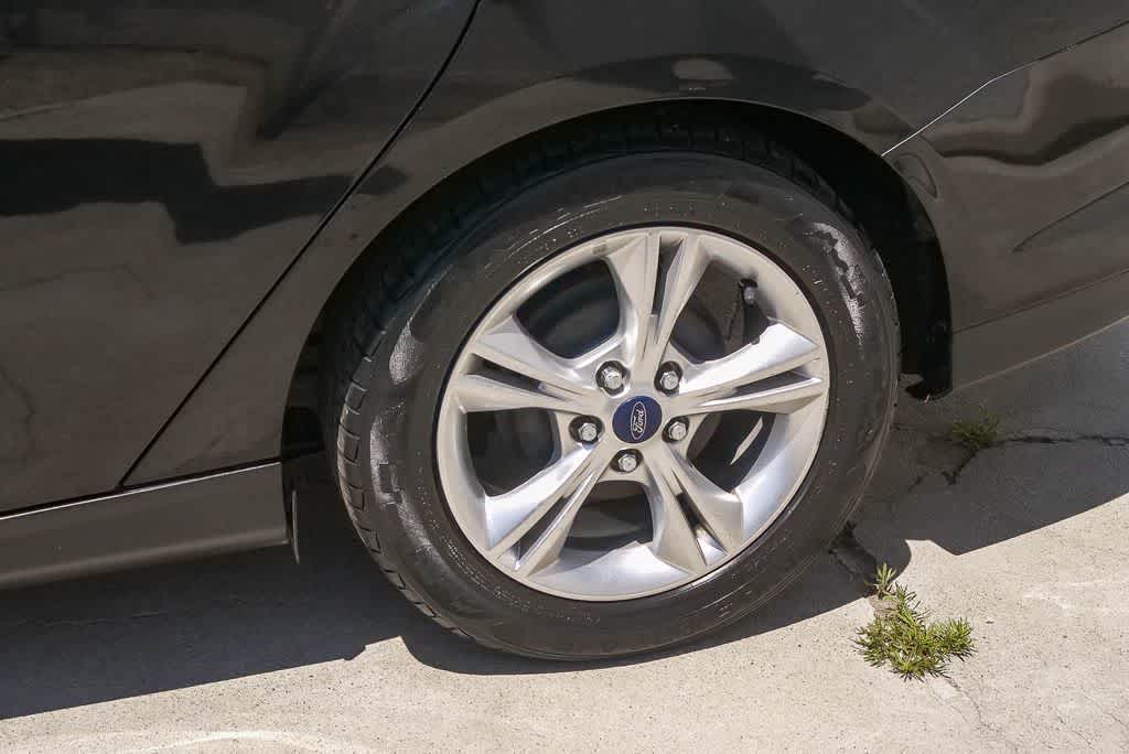 Thumbnail: 2014 Ford Focus - 6