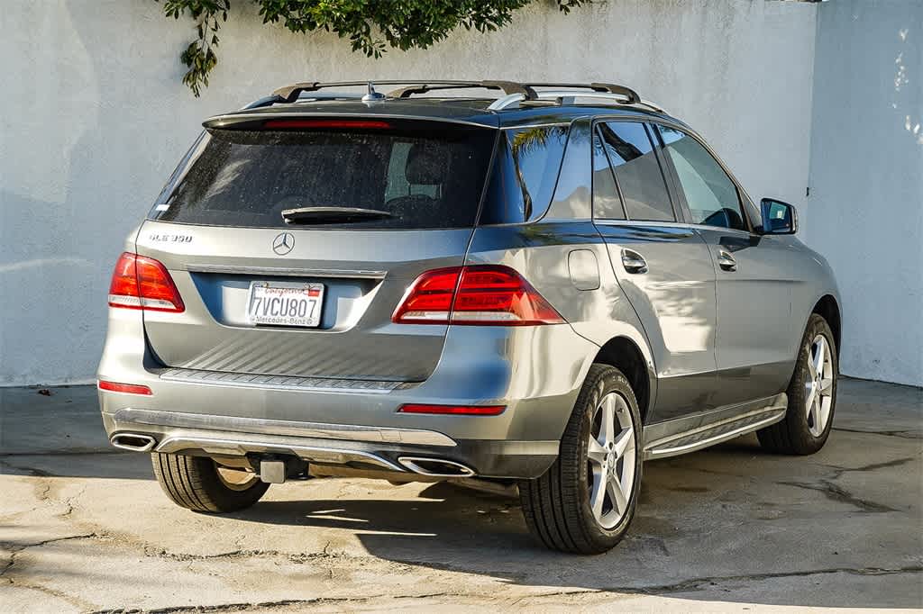 Thumbnail: 2017 Mercedes-Benz GLE - 4