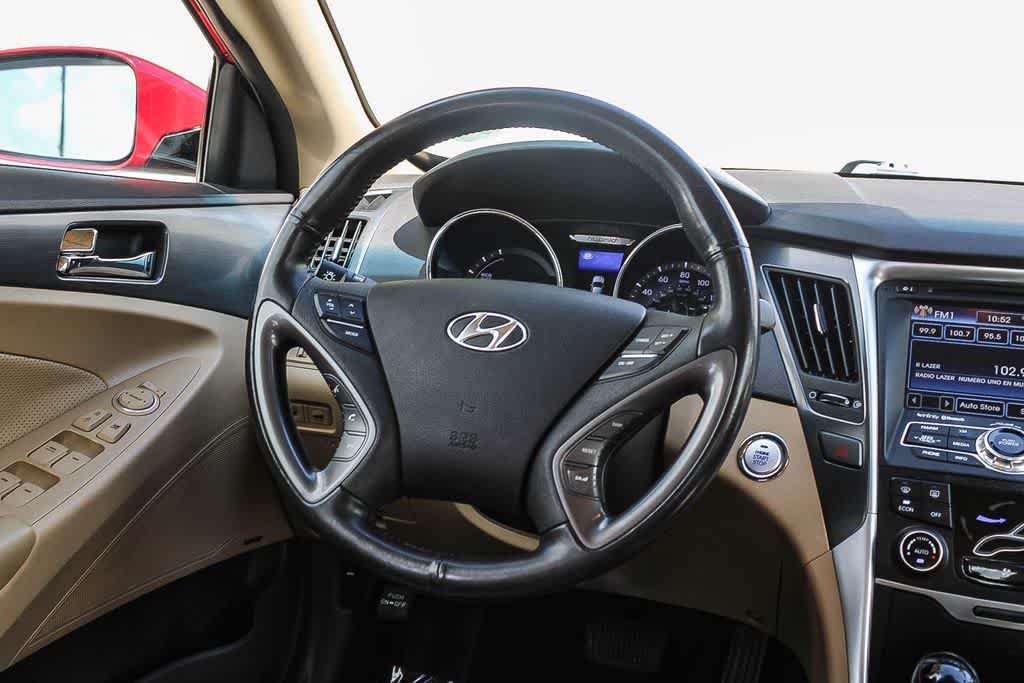 Thumbnail: 2013 Hyundai Sonata - 14