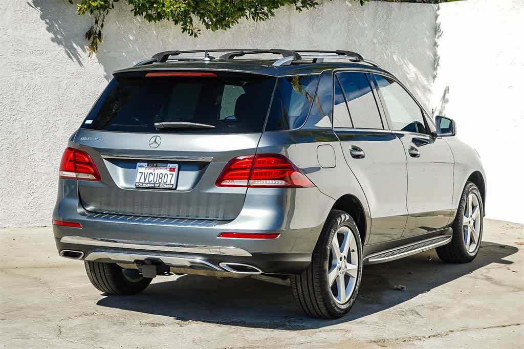 Thumbnail: 2017 Mercedes-Benz GLE - 4