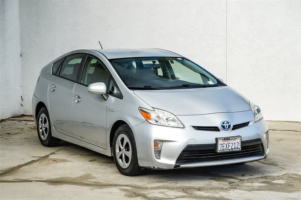 Thumbnail: 2014 Toyota Prius - 3