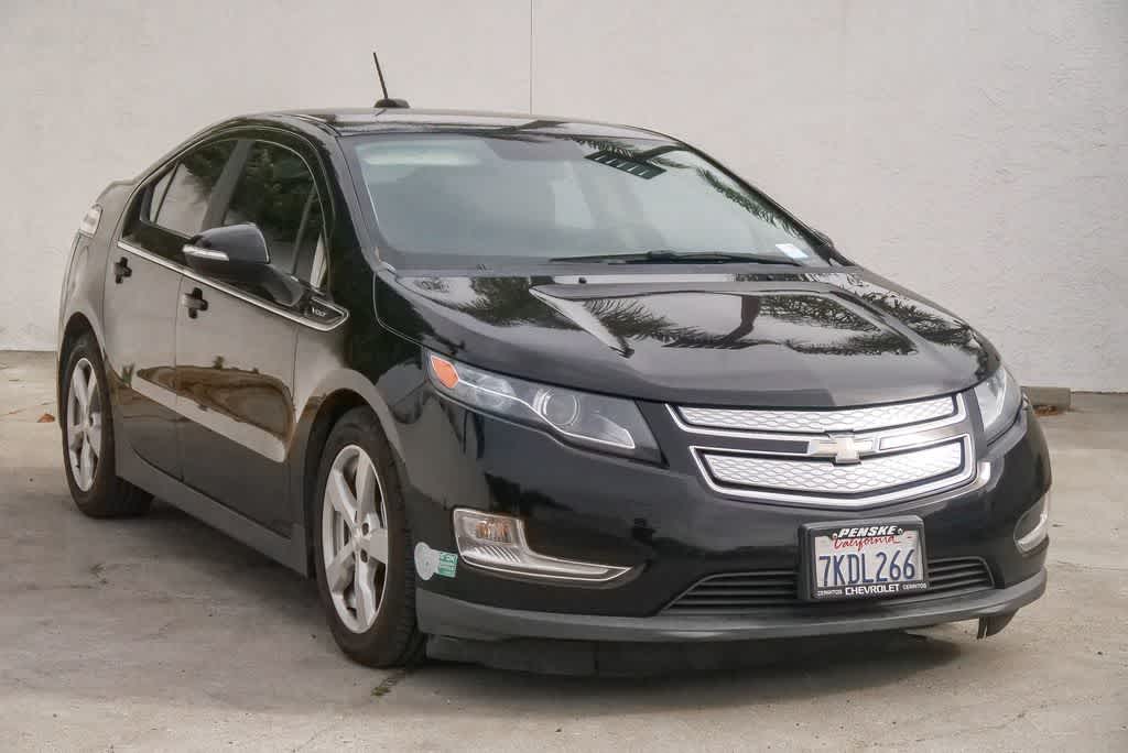 Thumbnail: 2015 Chevrolet Volt - 4