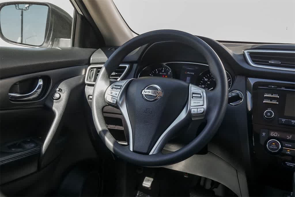 Thumbnail: 2015 Nissan Rogue - 14