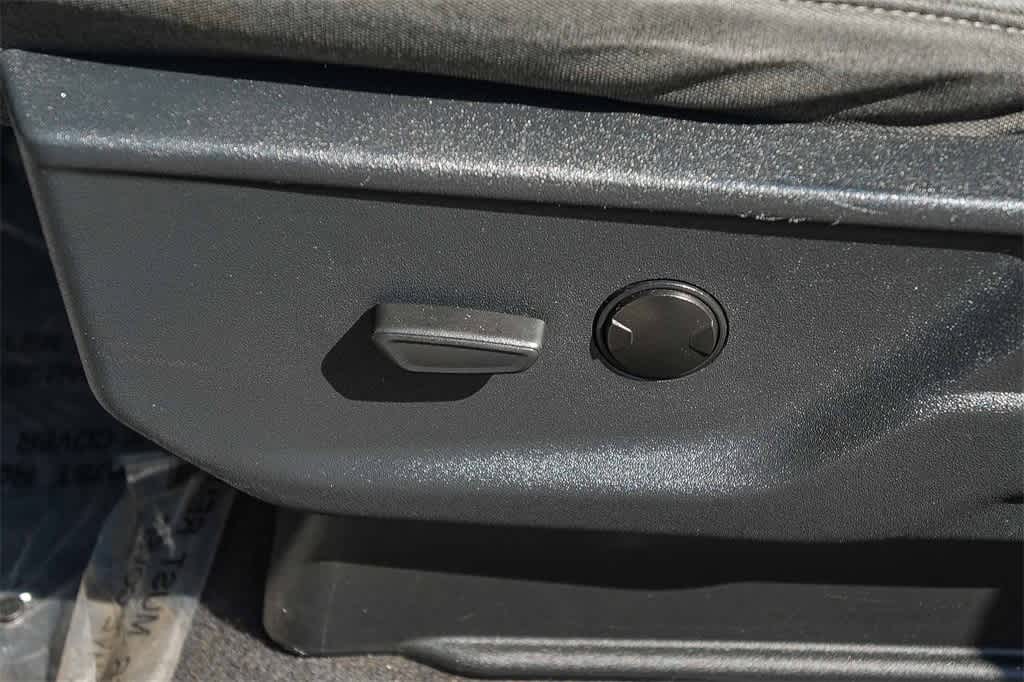 Thumbnail: 2023 Ford F-150 - 23