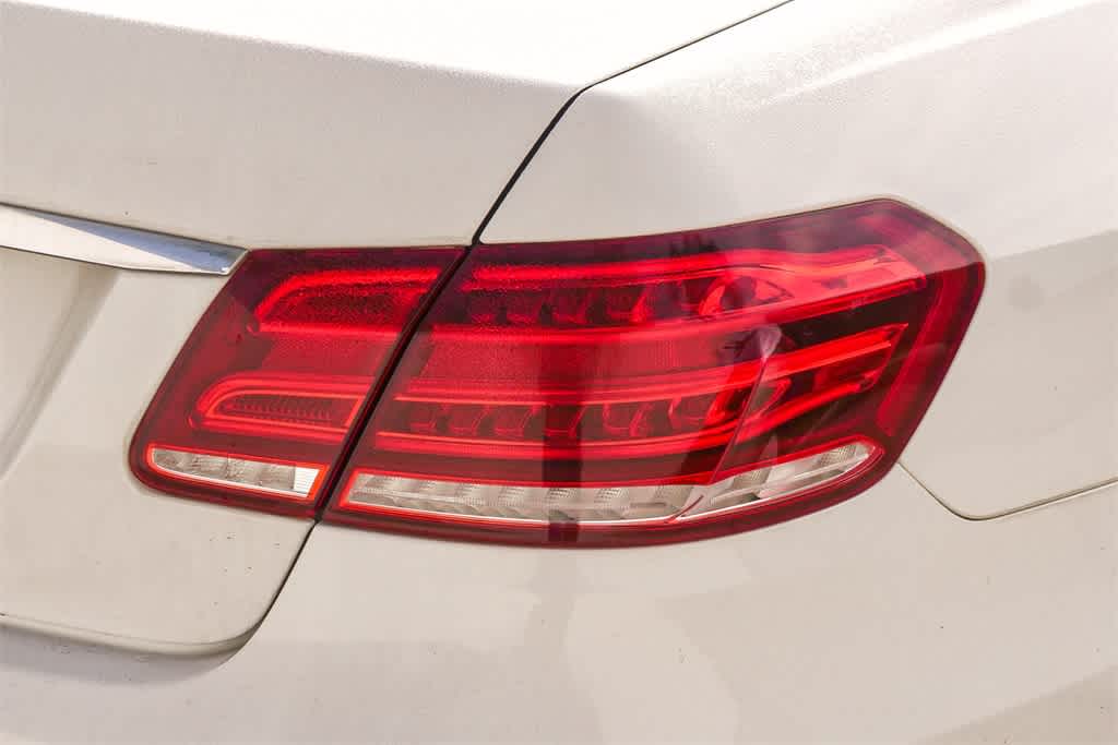 Thumbnail: 2014 Mercedes-Benz E-Class - 10