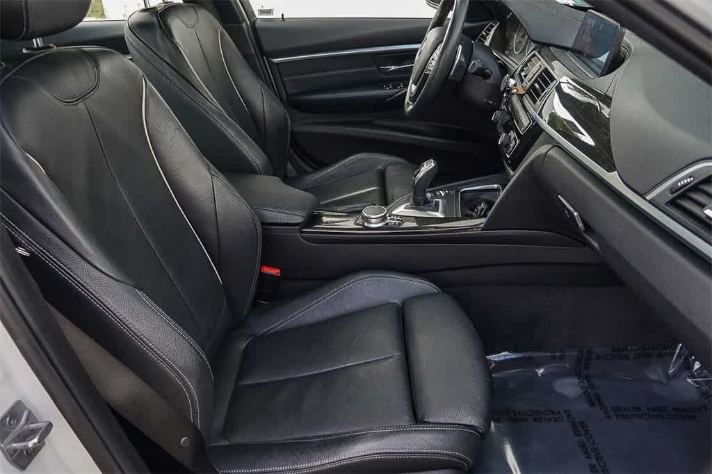 Thumbnail: 2018 BMW 3 Series - 19