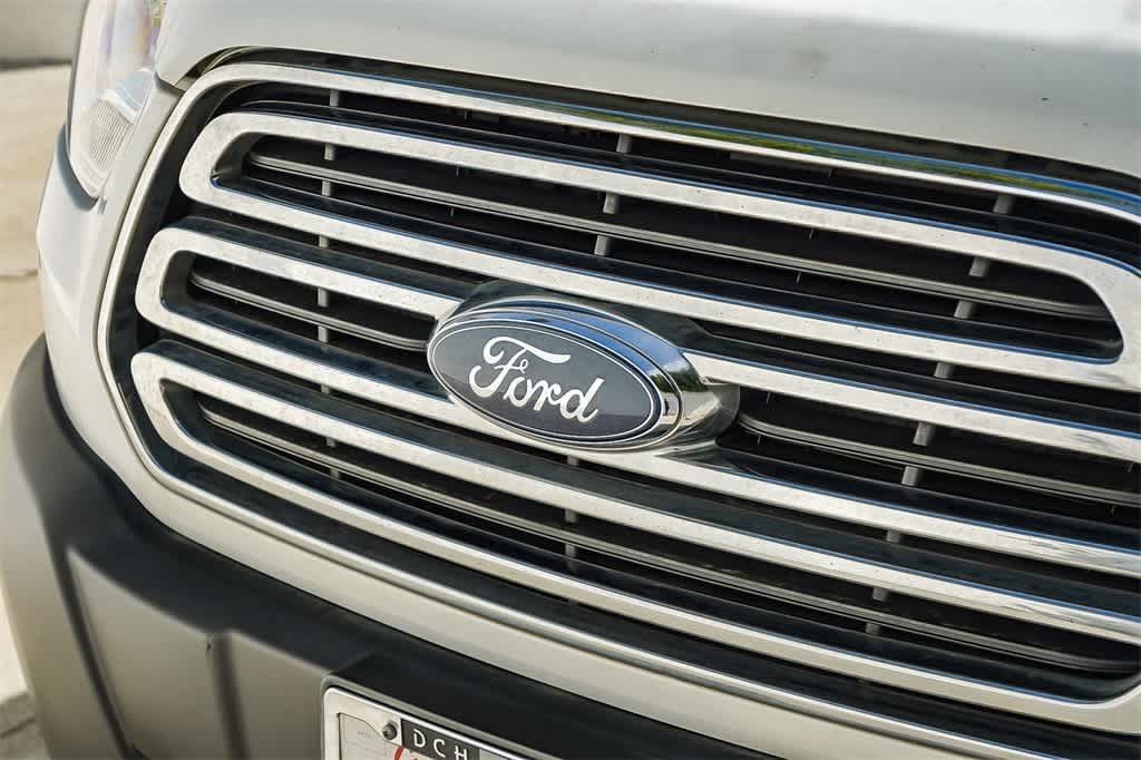 Thumbnail: 2018 Ford Transit Series - 9