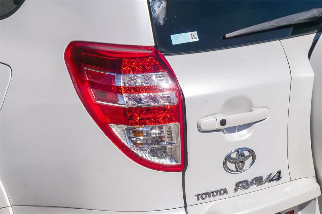 Thumbnail: 2010 Toyota RAV4 - 10