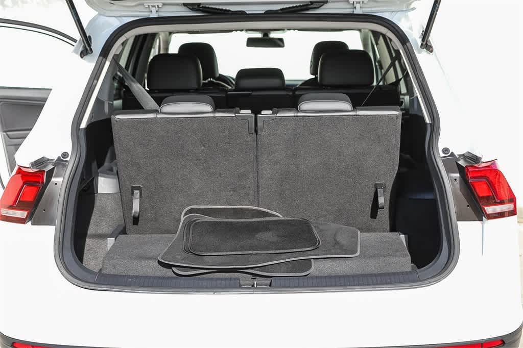 Thumbnail: 2019 Volkswagen Tiguan - 24