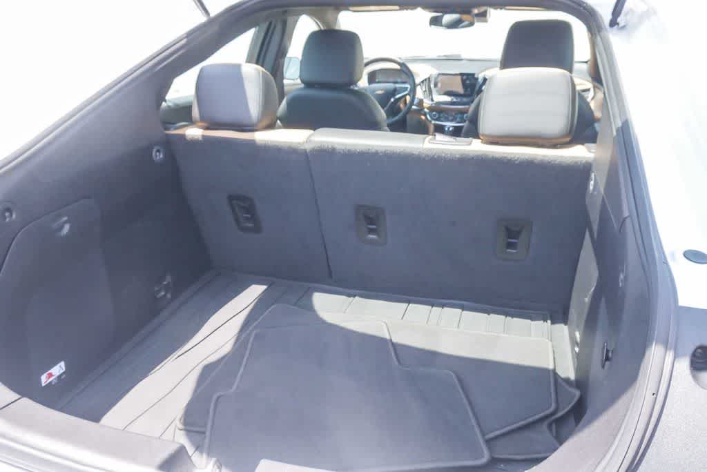 Thumbnail: 2016 Chevrolet Volt - 24