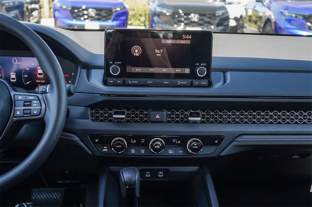 Thumbnail: 2025 Honda Accord - 32
