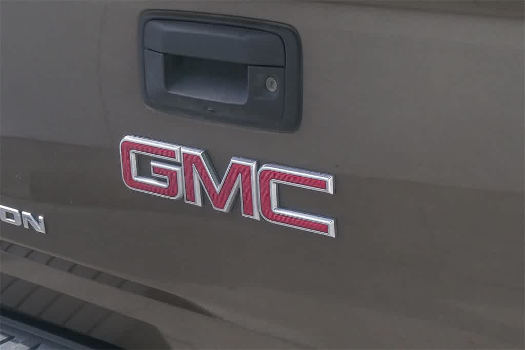 Thumbnail: 2016 GMC Canyon - 11