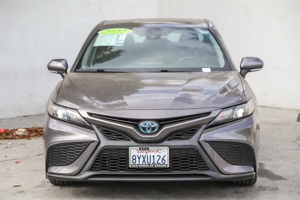 2022 Toyota Camry Hybrid SE photo 2