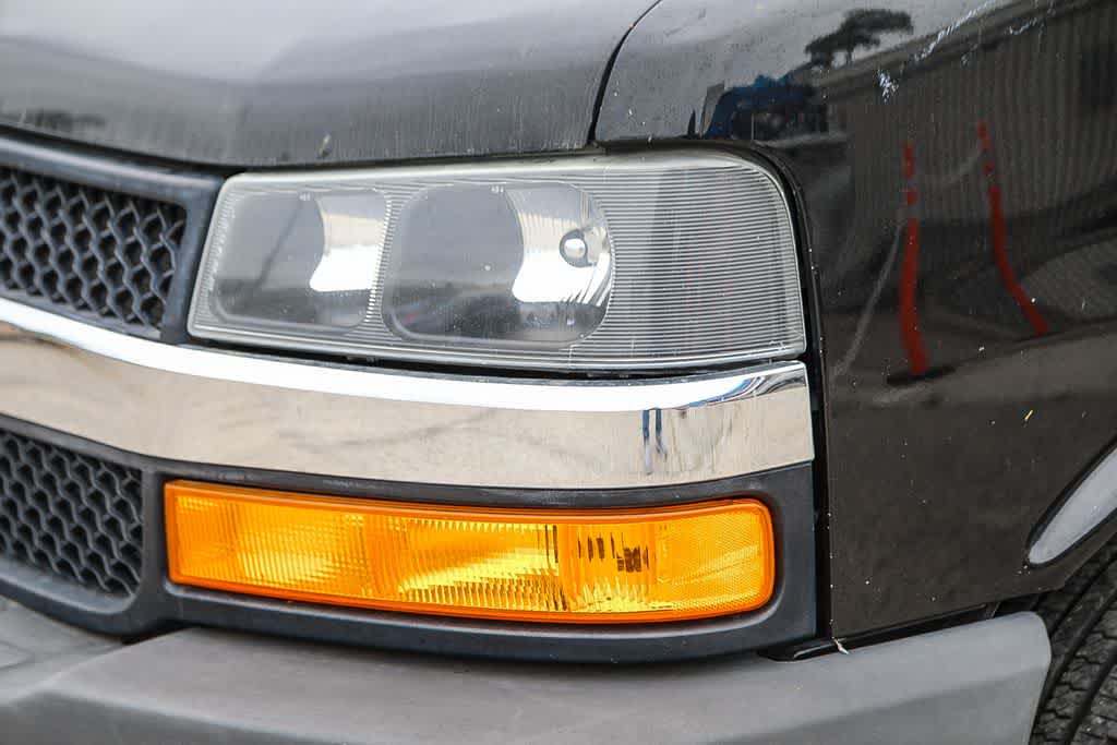 Thumbnail: 2018 Chevrolet Express - 7