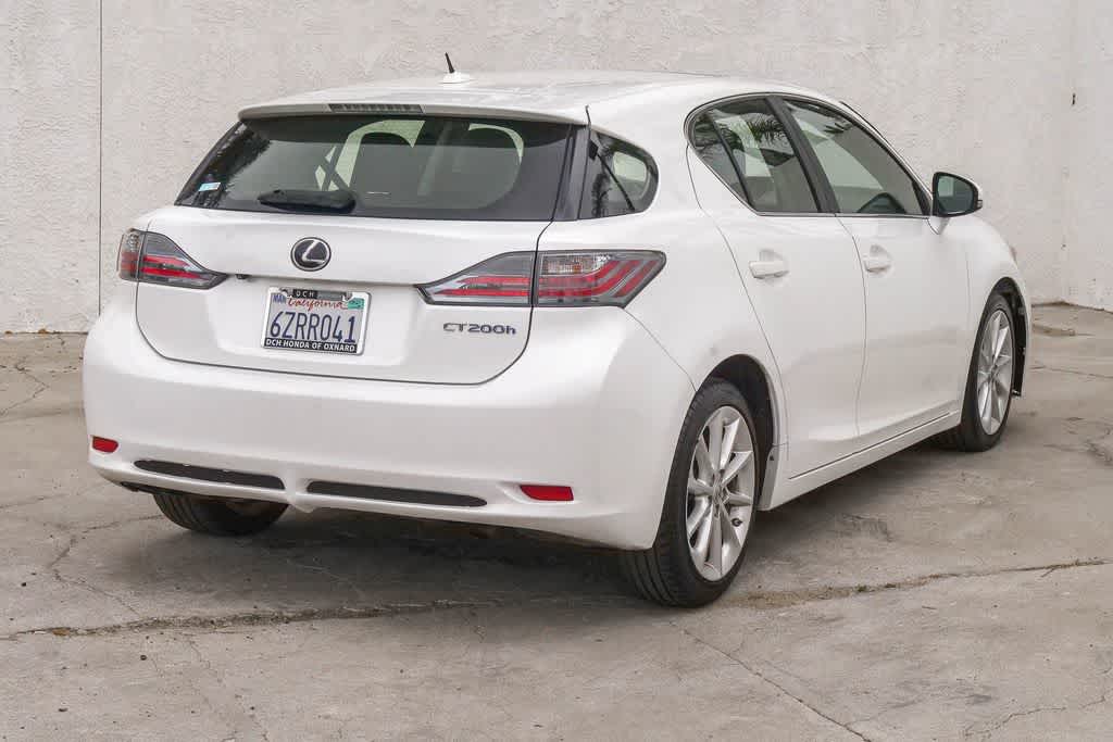 Thumbnail: 2013 Lexus CT - 9