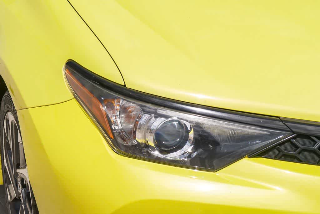 Thumbnail: 2017 Toyota Corolla iM - 4
