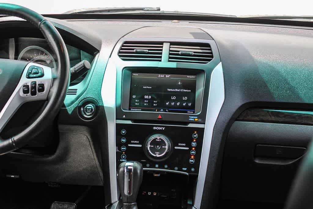 Thumbnail: 2013 Ford Explorer - 12