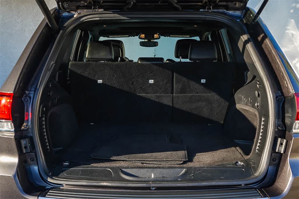 Thumbnail: 2020 Jeep Grand Cherokee - 29