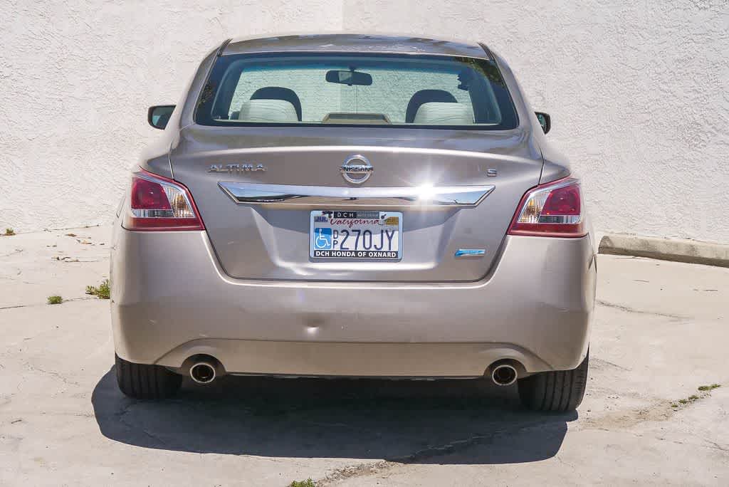 Thumbnail: 2013 Nissan Altima - 8