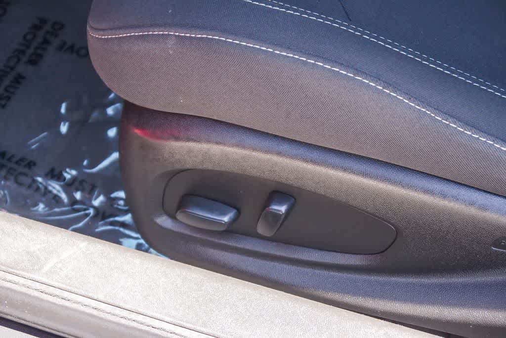 Thumbnail: 2018 Chevrolet Camaro - 19