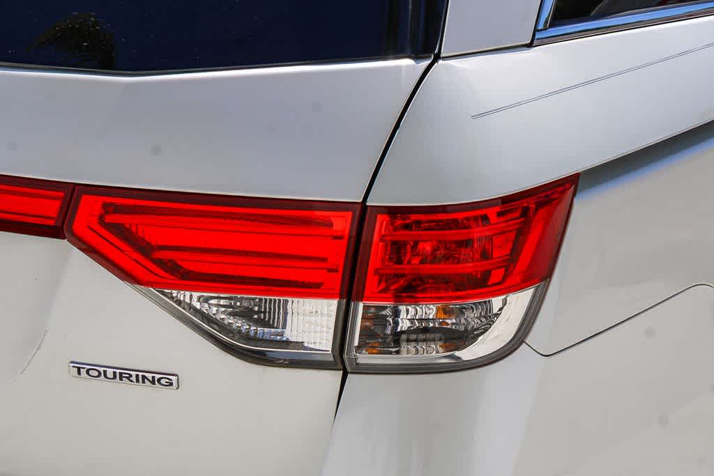 Thumbnail: 2014 Honda Odyssey - 10
