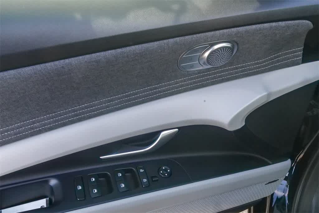 Thumbnail: 2023 Hyundai Elantra - 20