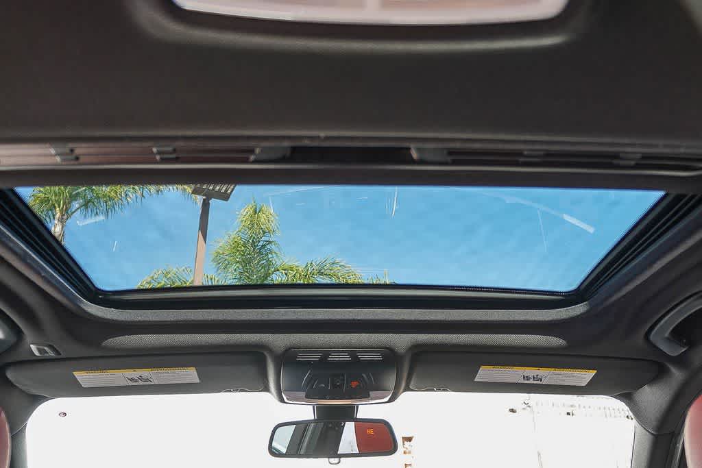 Thumbnail: 2018 BMW 3 Series - 18