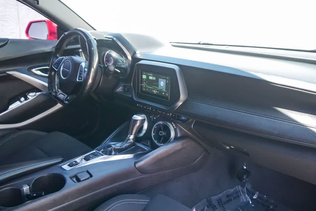 Thumbnail: 2018 Chevrolet Camaro - 13