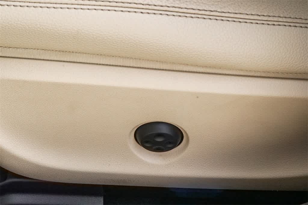 Thumbnail: 2019 Mercedes-Benz GLA - 17