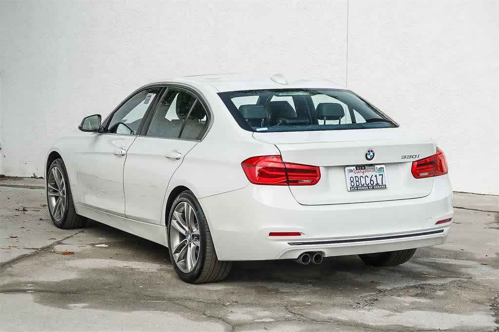 Thumbnail: 2018 BMW 3 Series - 6