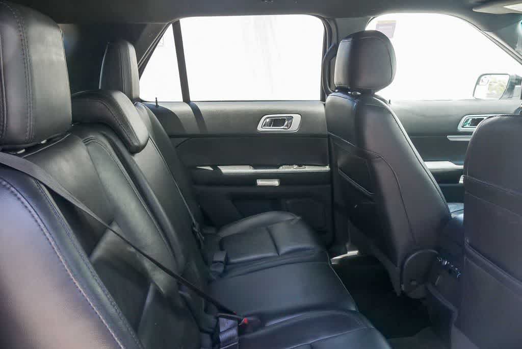 Thumbnail: 2014 Ford Explorer - 13