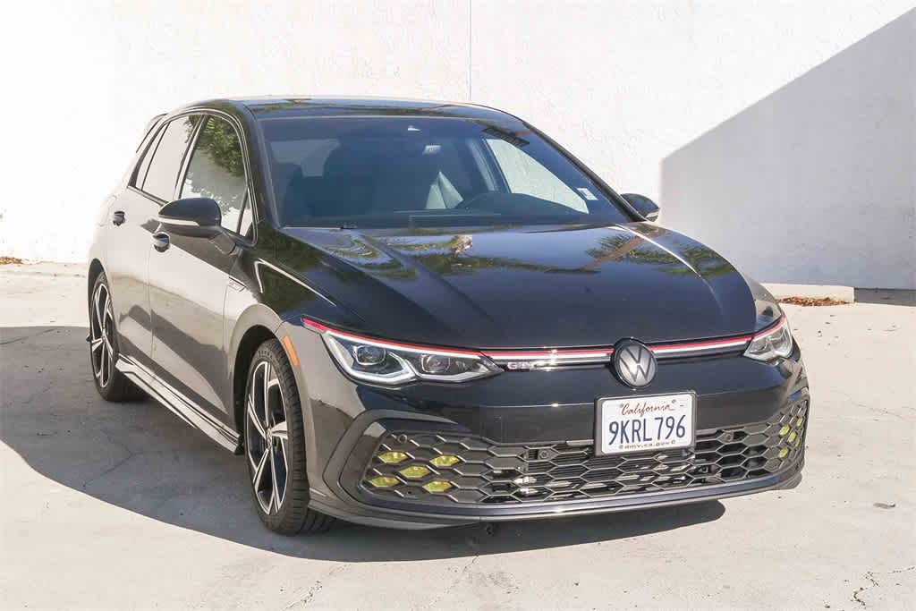 2024 Volkswagen Golf GTI SE photo 2