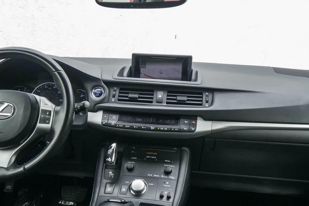 Thumbnail: 2013 Lexus CT - 12