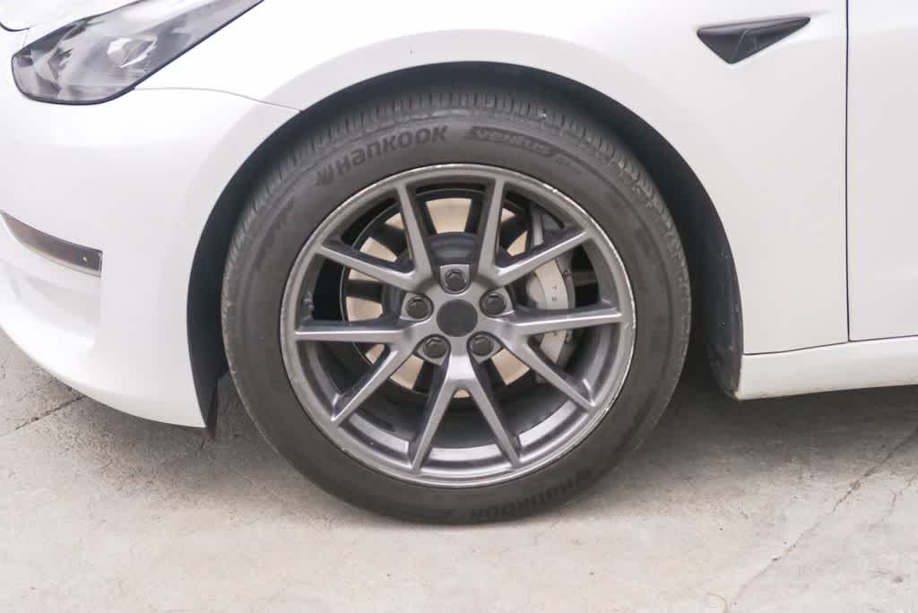 Thumbnail: 2022 Tesla Model 3 - 5