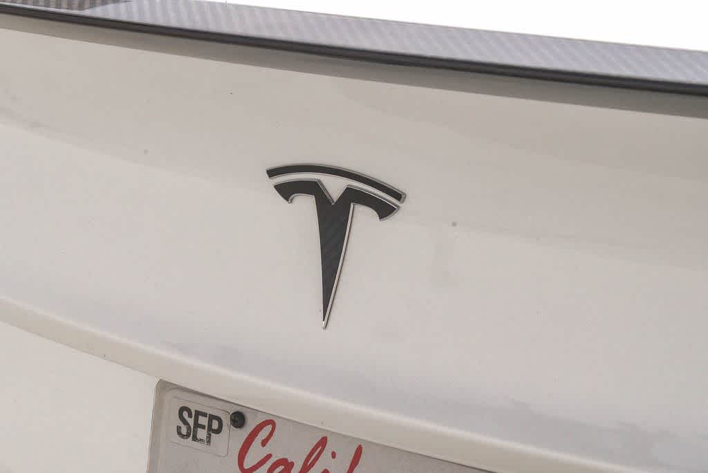 Thumbnail: 2021 Tesla Model 3 - 11