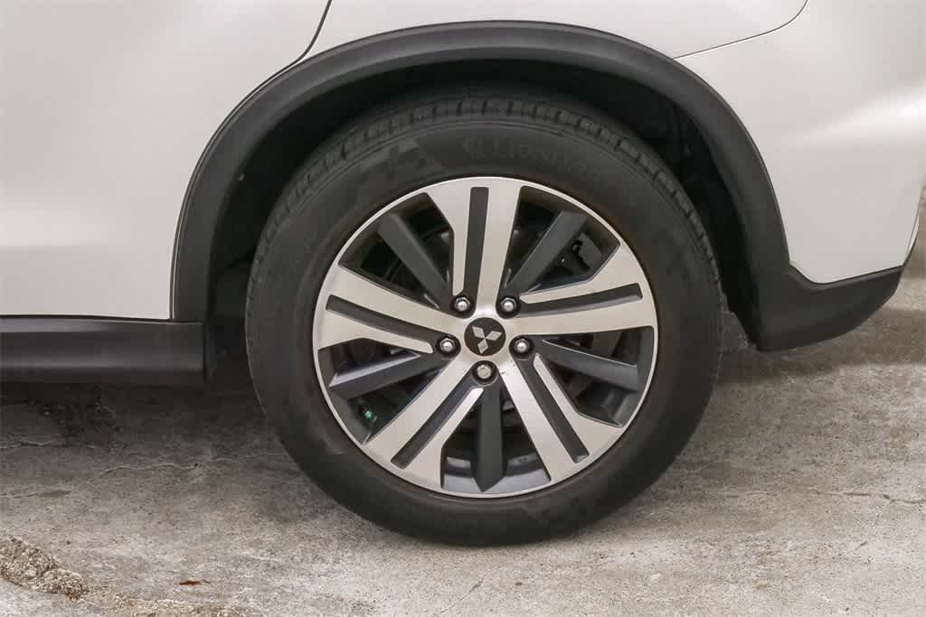 Thumbnail: 2021 Mitsubishi Outlander Sport - 6