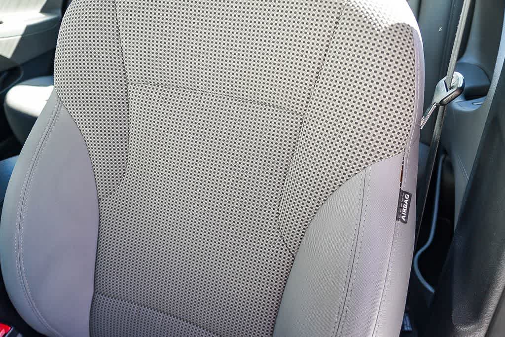 Thumbnail: 2013 Hyundai Sonata - 26