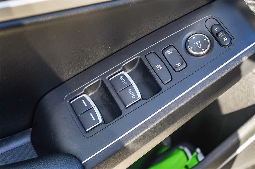 Thumbnail: 2023 Acura Integra - 23