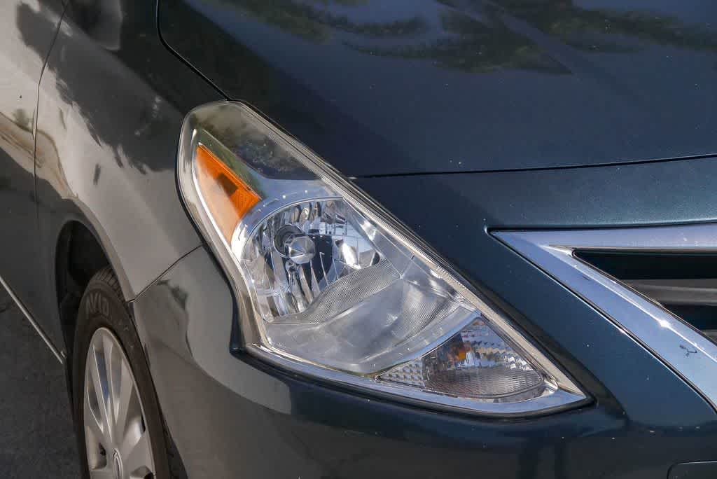 Thumbnail: 2016 Nissan Versa - 4