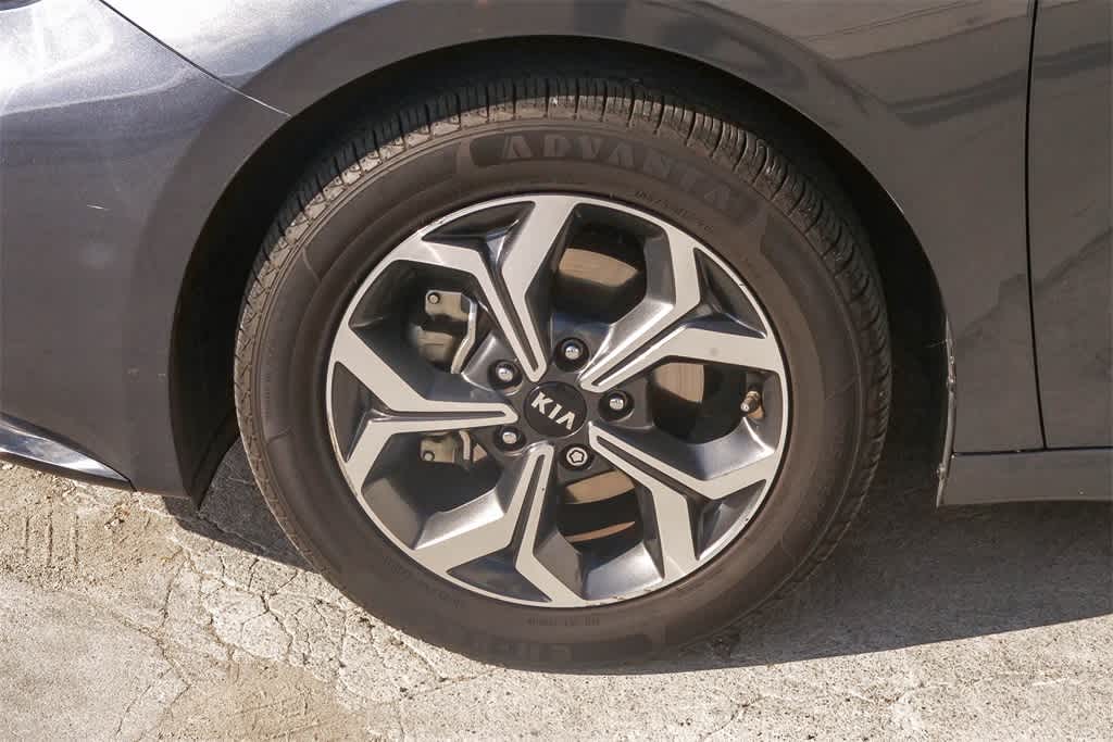 Thumbnail: 2021 Kia Forte - 5