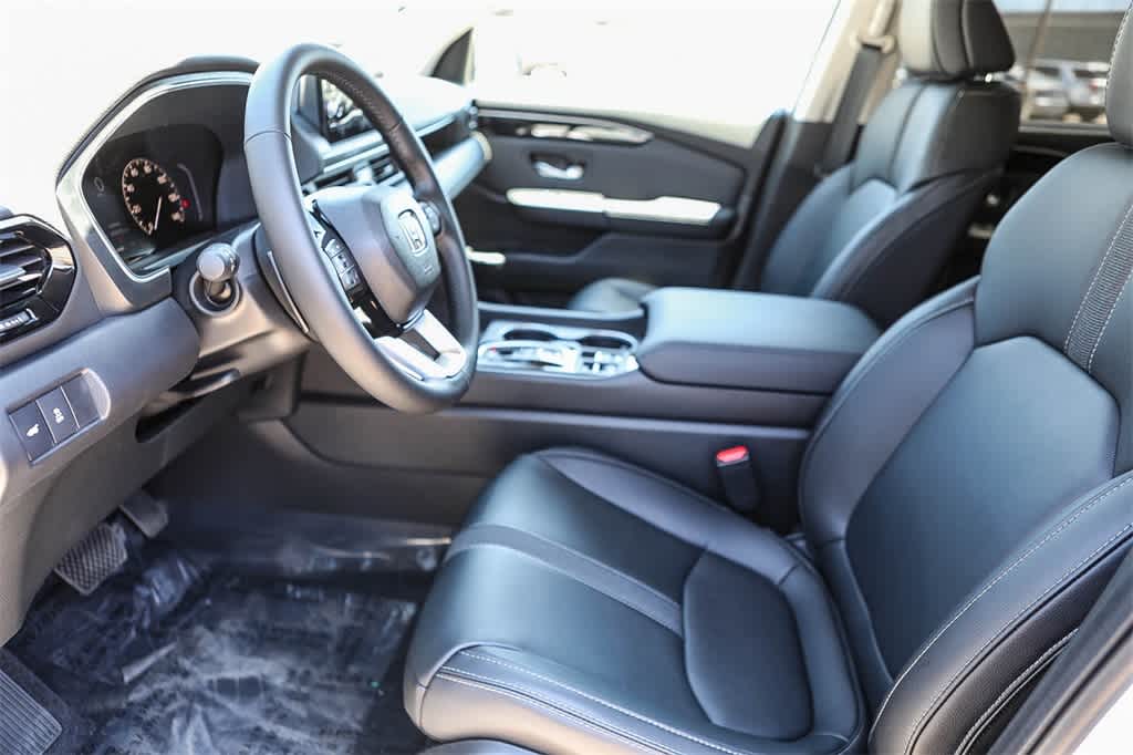 Thumbnail: 2025 Honda Pilot - 16