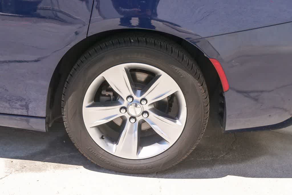 Thumbnail: 2015 Dodge Charger - 6