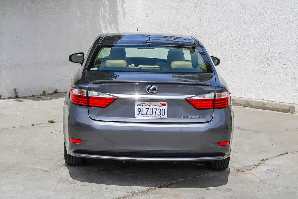 Thumbnail: 2014 Lexus ES - 8