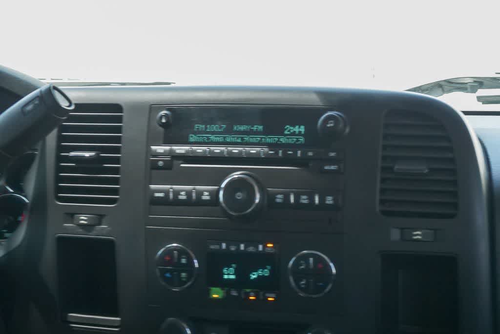 Thumbnail: 2011 Chevrolet Silverado 1500 - 13